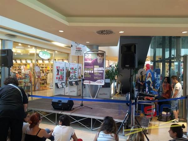 GERARDO DI AMICI 2012 AL CENTRO COMMERCIALE FONTI DEL CORALLO A LIVORNO 22/06/12