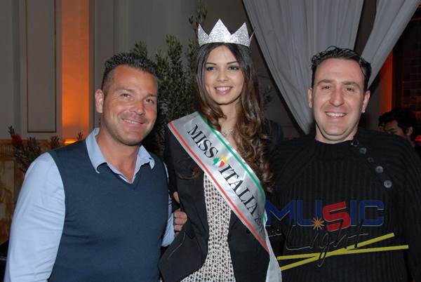 MUSIC AND LIGHT CON MISS ITALIA 2011