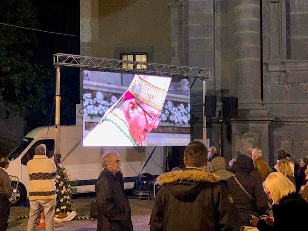 DIOCESI DI PESCIA APERTURA PORTA SANTA CATTEDRALE DUOMO PESCIA