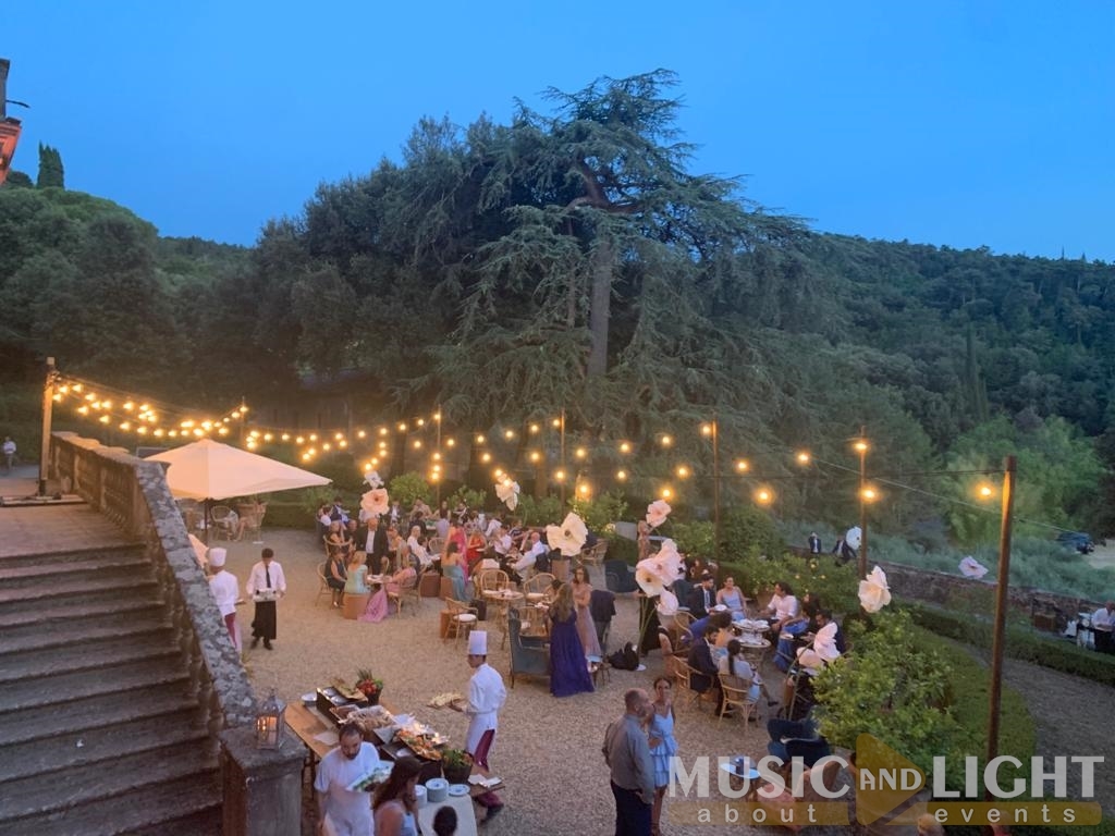 ALLESTIMENTO LUCI MATRIMONIO TENUTA BOSSI PONTASSIEVE (FI)