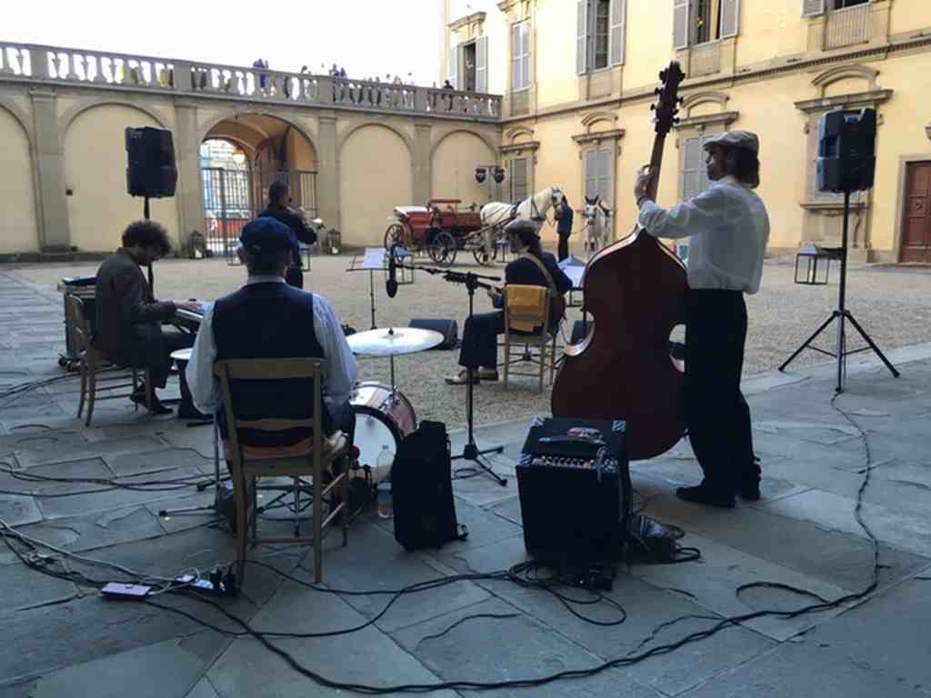 PALAZZO CORSINI FIRENZE - LUCI SCENOGRAFICHE E BAND SWING