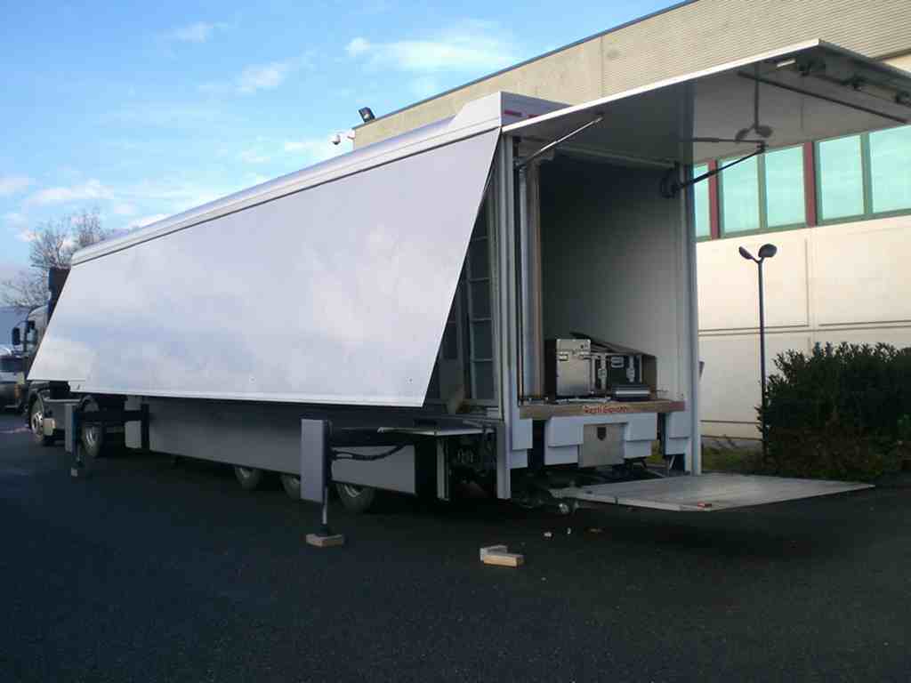 TRUCK PALCO MOBILE PER EVENTI TOSCANA, ITALIA